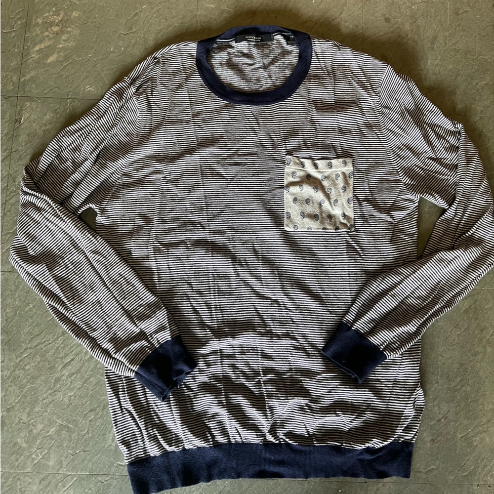 Barely Worn- Thin Spring/Fall Sweater- Super Soft… - image 2